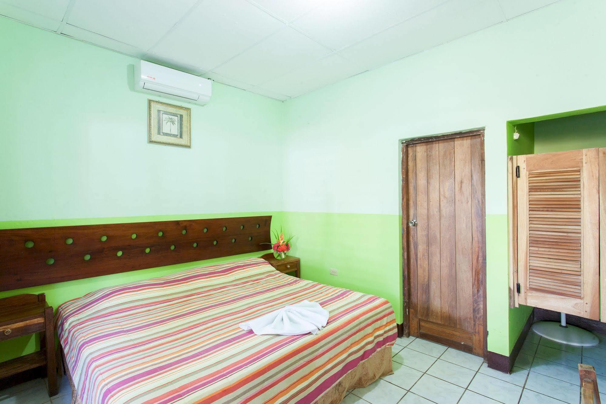 Hotel Hamacas Rivas Extérieur photo