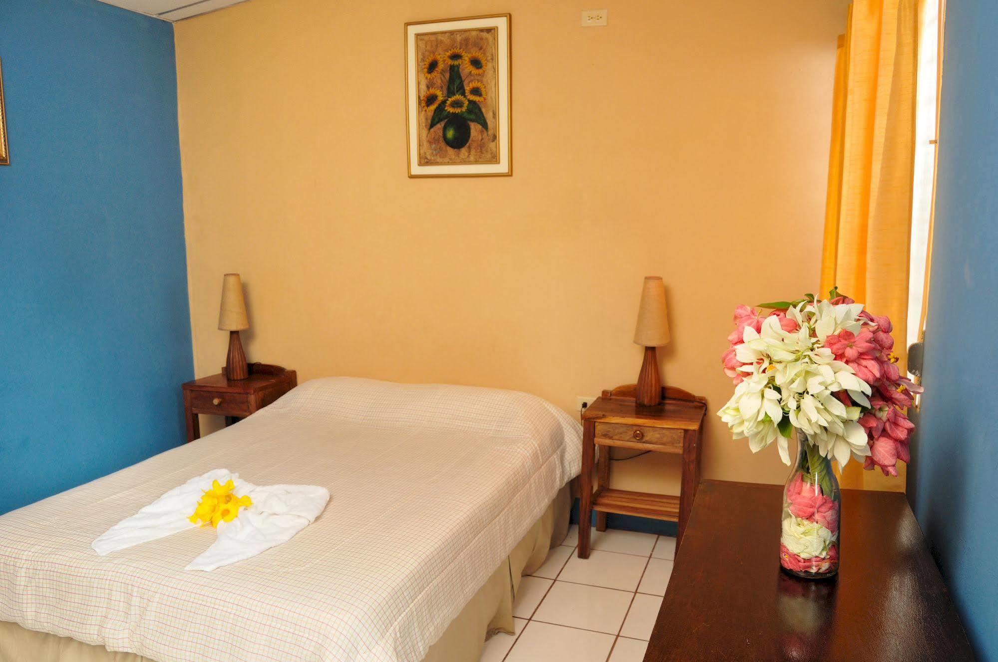 Hotel Hamacas Rivas Extérieur photo